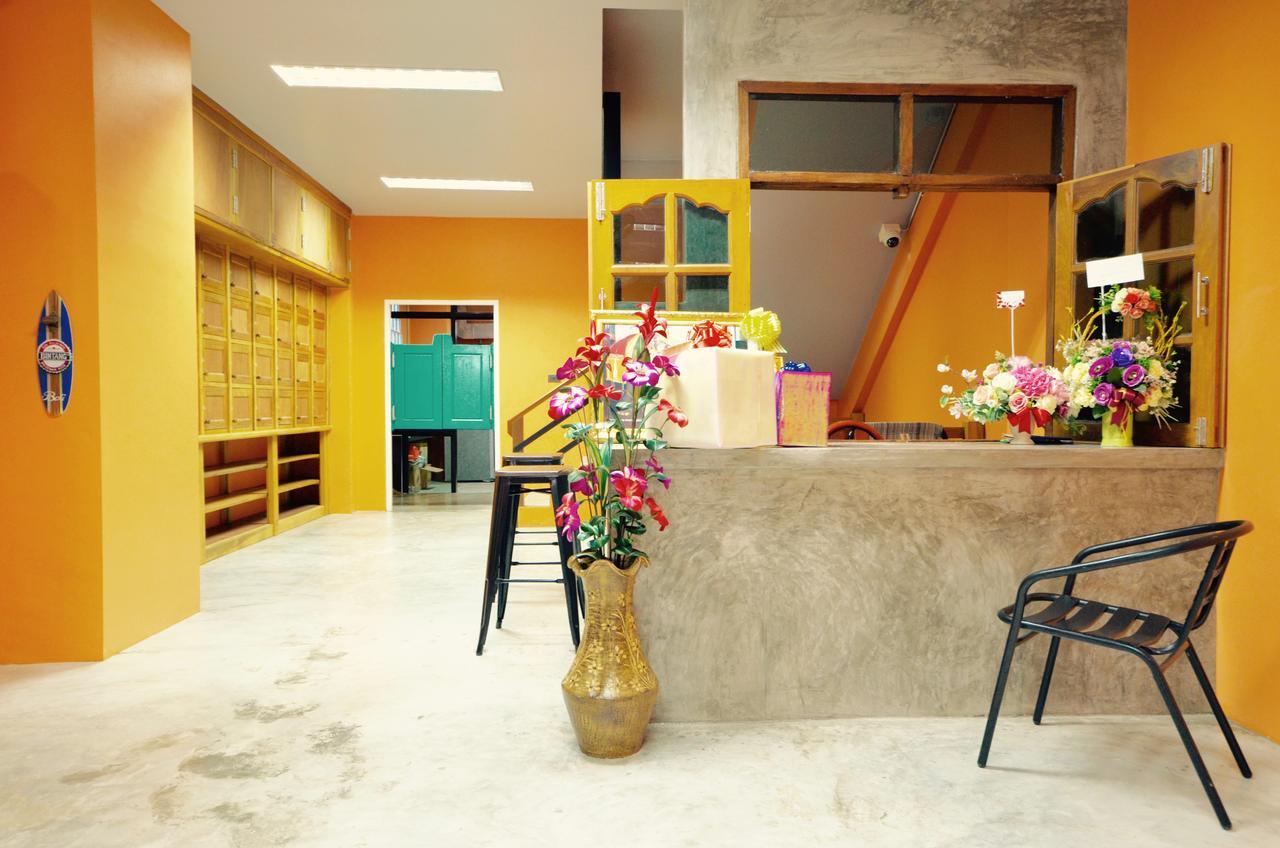 Nomad Hostel Krabi Bagian luar foto