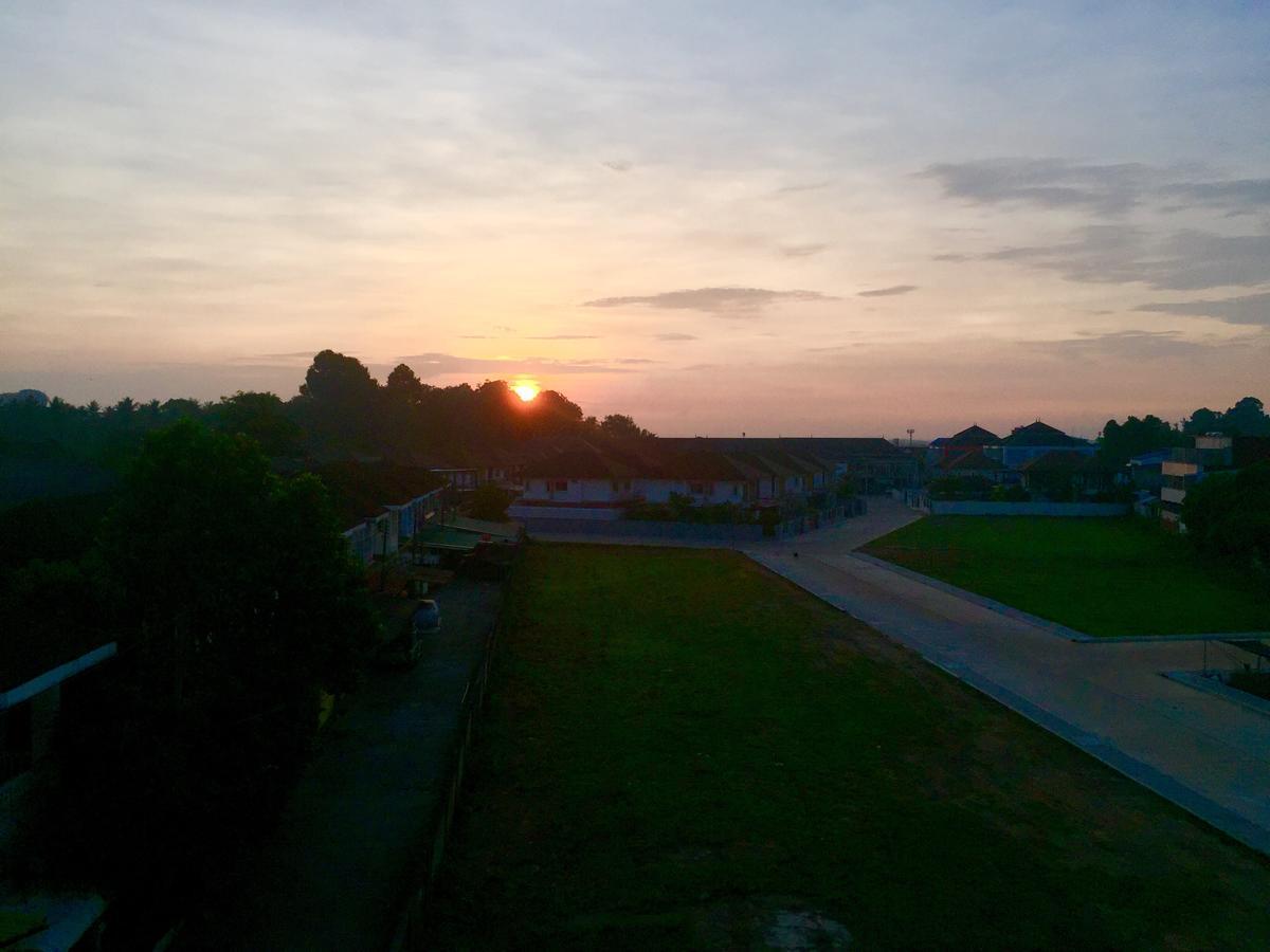 Nomad Hostel Krabi Bagian luar foto